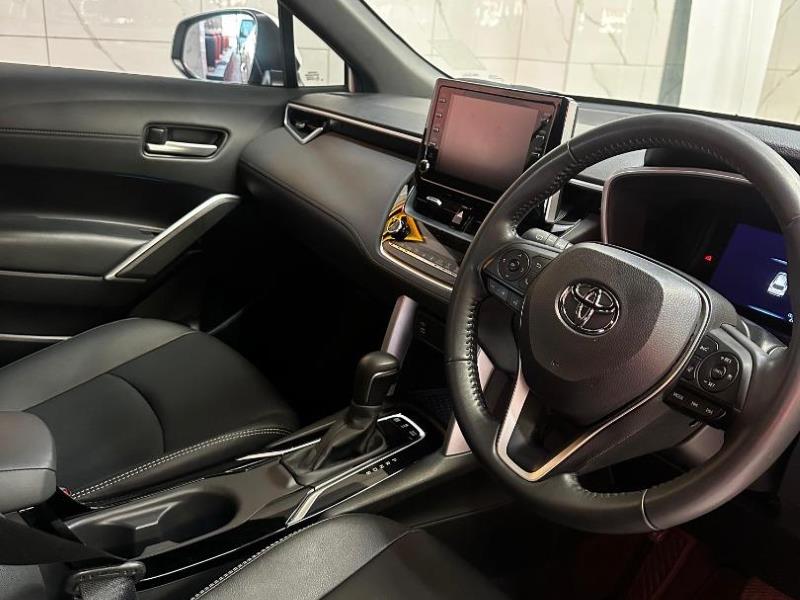 Toyota Cross
