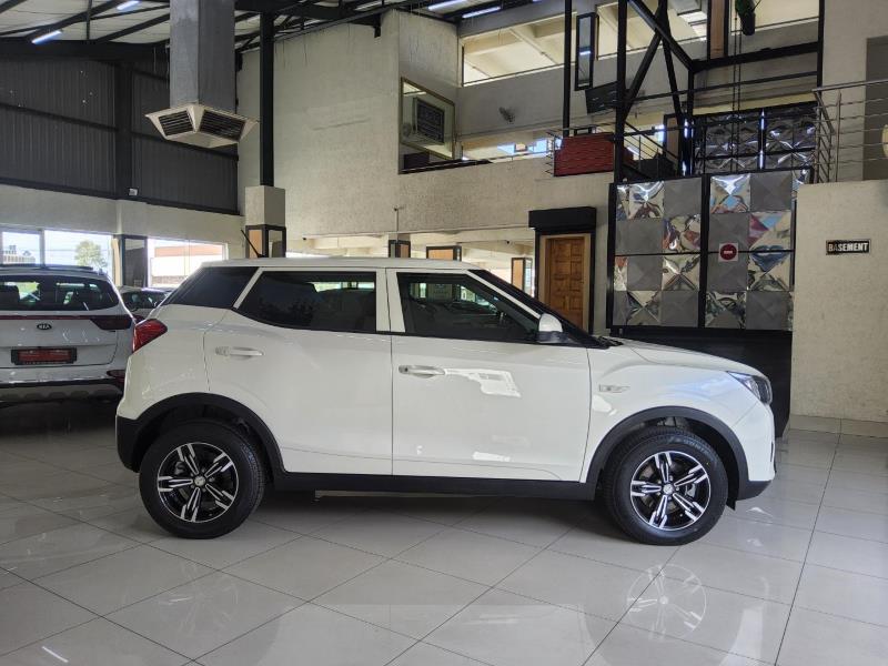 Mahindra XUV 300
