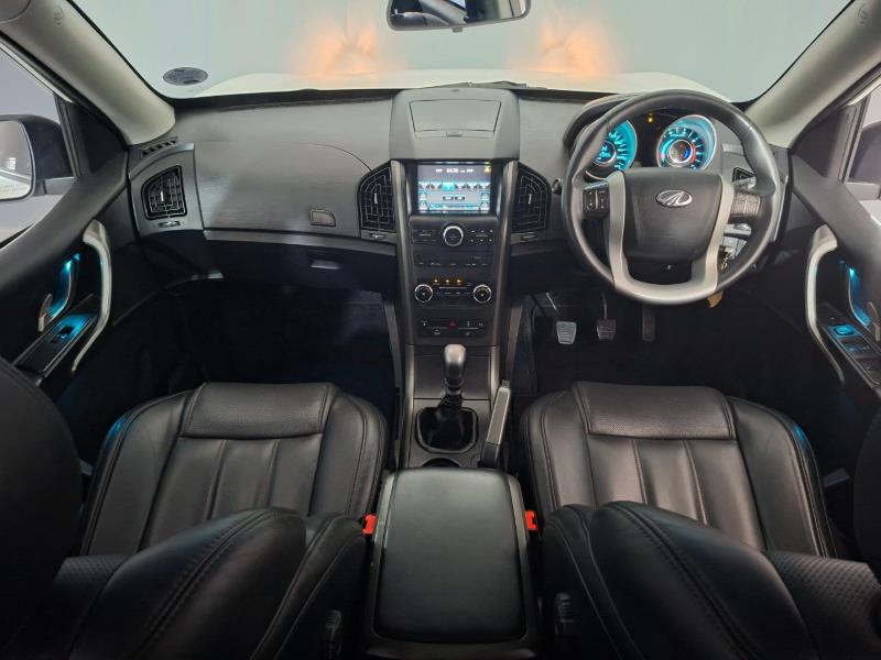 Mahindra XUV 500