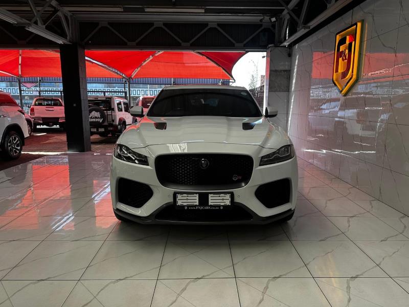 Jaguar F-Pace