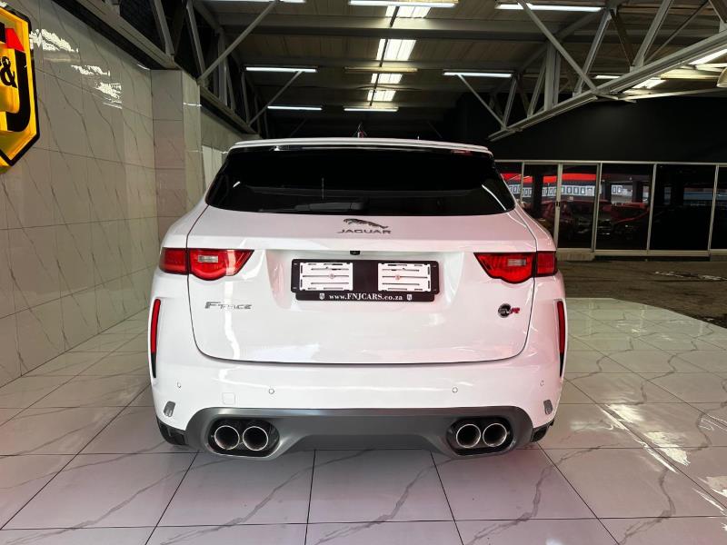 Jaguar F-Pace