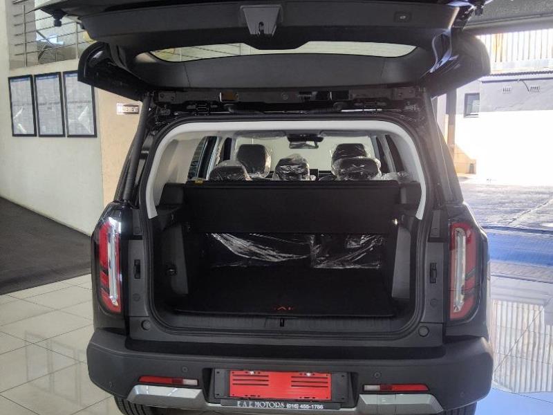 BAIC B30