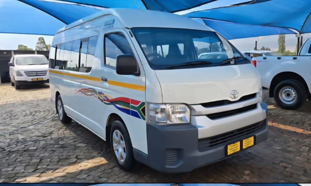 Toyota Quantum 2.5 D4D Sesfkile 16 seater