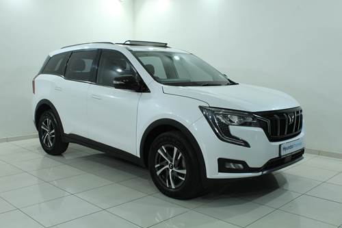 Mahindra XUV 700