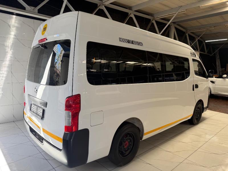 Nissan NV350