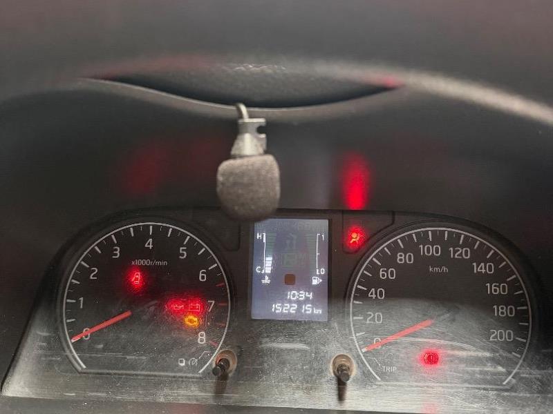 Nissan NV350