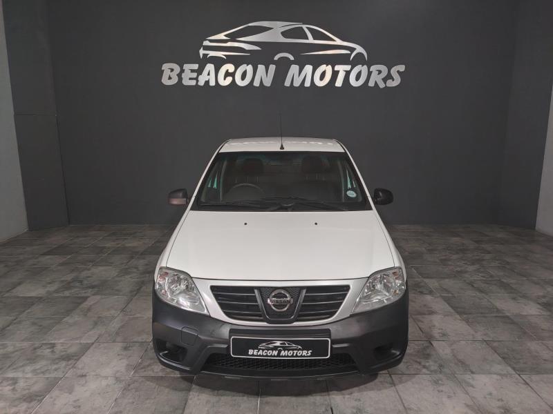 Nissan NP200