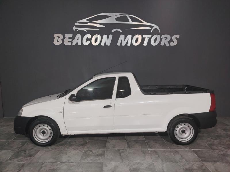 Nissan NP200