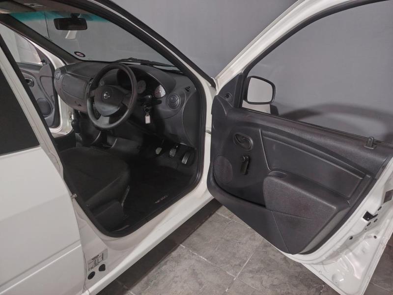 Nissan NP200