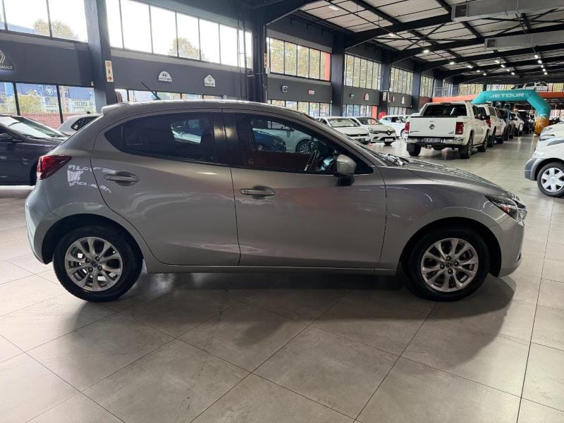 Mazda Mazda 2
